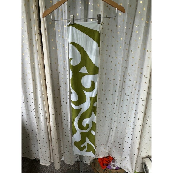 NWOT Unbranded Hawaiian Polynesian Indigenous Dye Geometric Lightweight Scarf - Picture 3 of 5